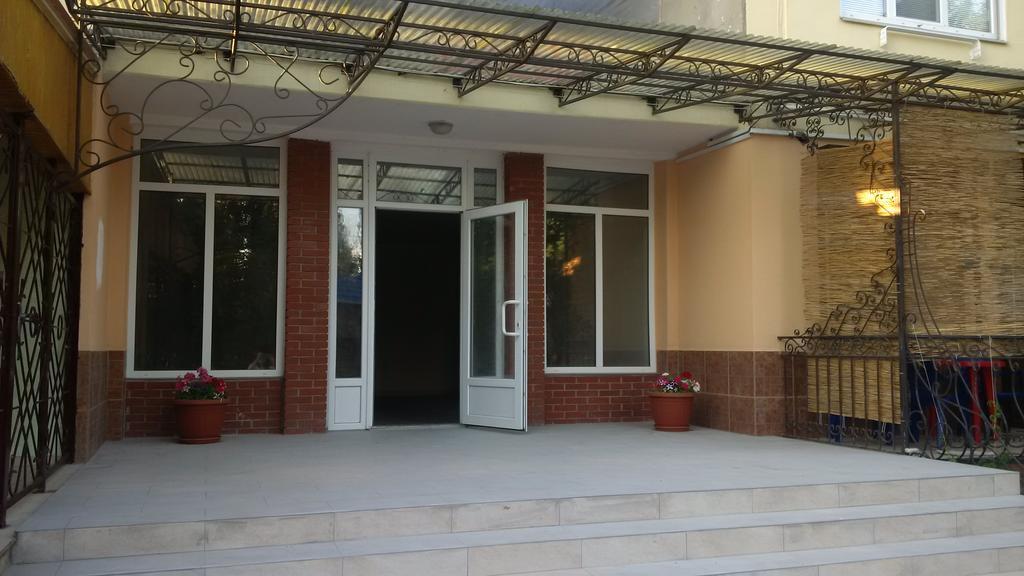 Hotel Complex Arkadiya Zaliznyy Port Exterior photo